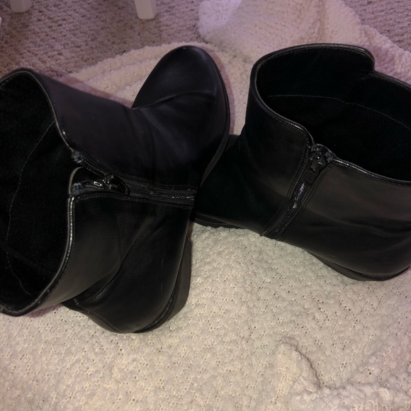 Wide width black fringe booties - Picture 4 of 4